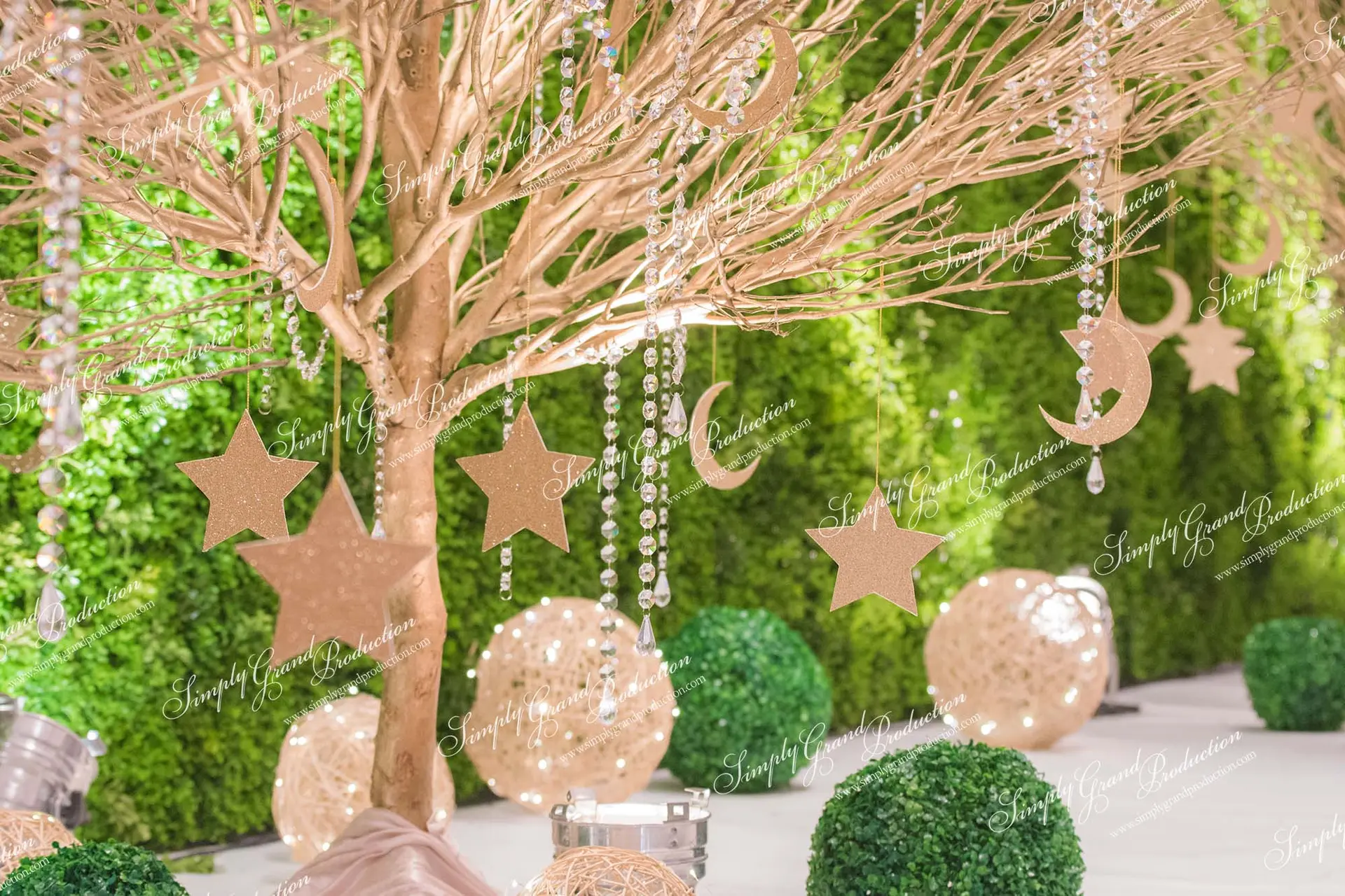 Simply_Grand_Production_Ballroom_wedding_decoration_foyer_tree_hanging_star_moon_Grand_Hyatt_3_14_wm