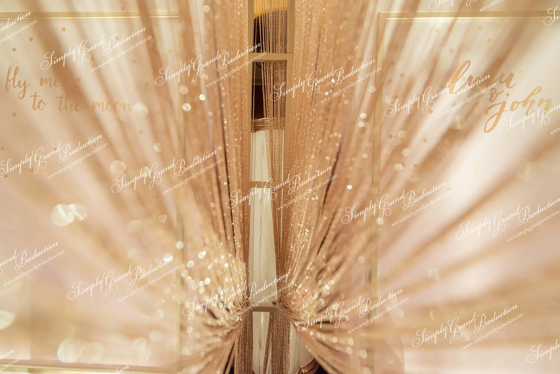 Simply_Grand_Production_Ballroom_wedding_decoration_glam_glitter_threads_Grand_Hyatt_3_11_wm