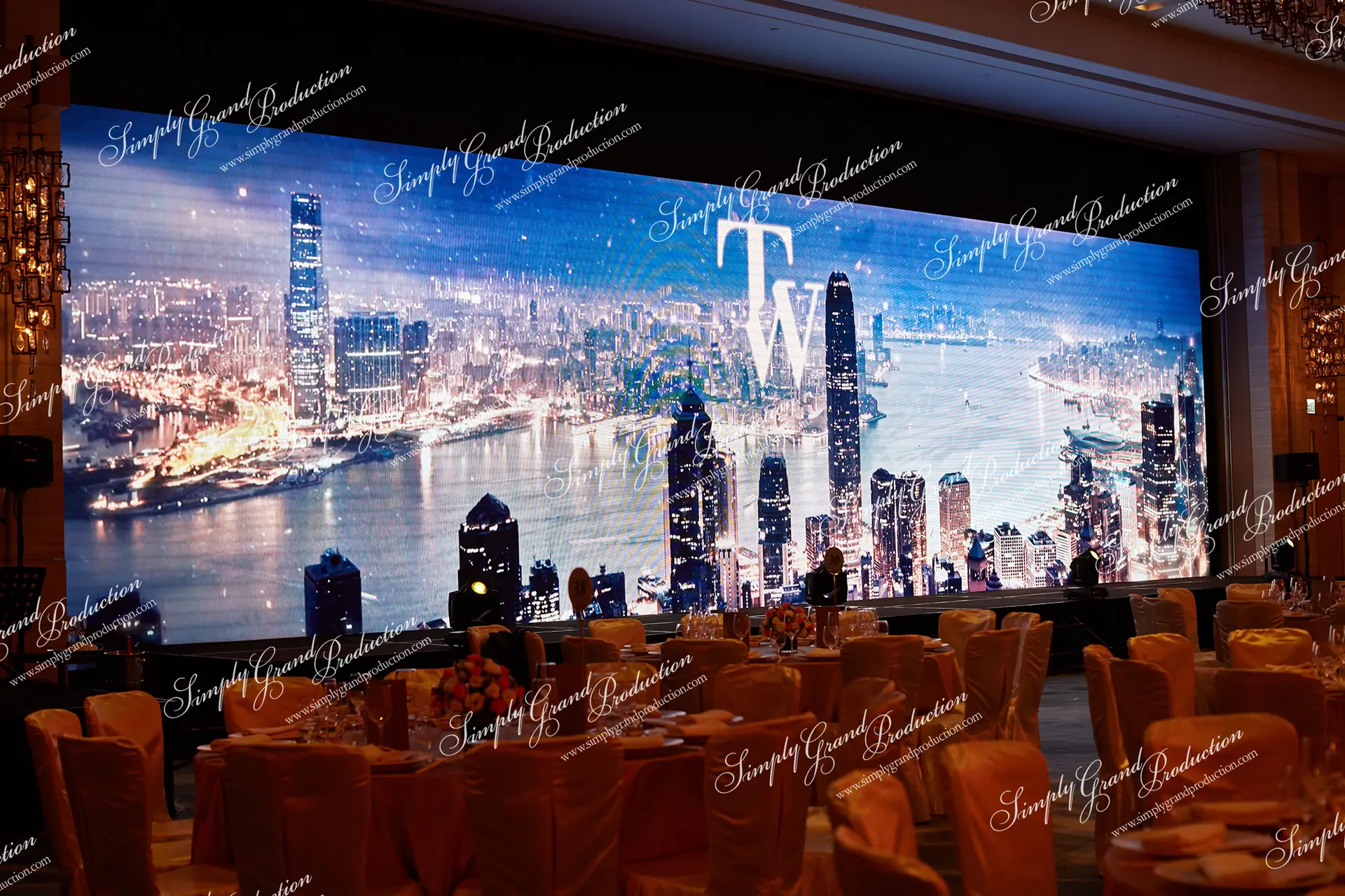 Simply_Grand_Production_Ballroom_led_banquet_Kerry_Hotel_1_13_wm