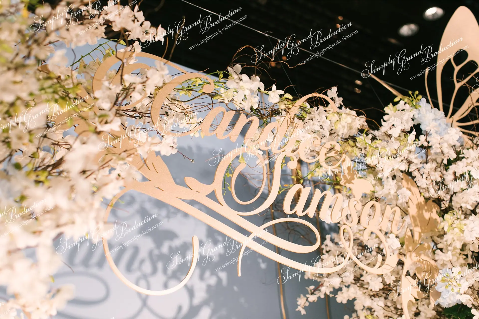 Simply_Grand_Production_wedding_decoration_monogram_design_flourishing_Ritz_Carlton_1_9