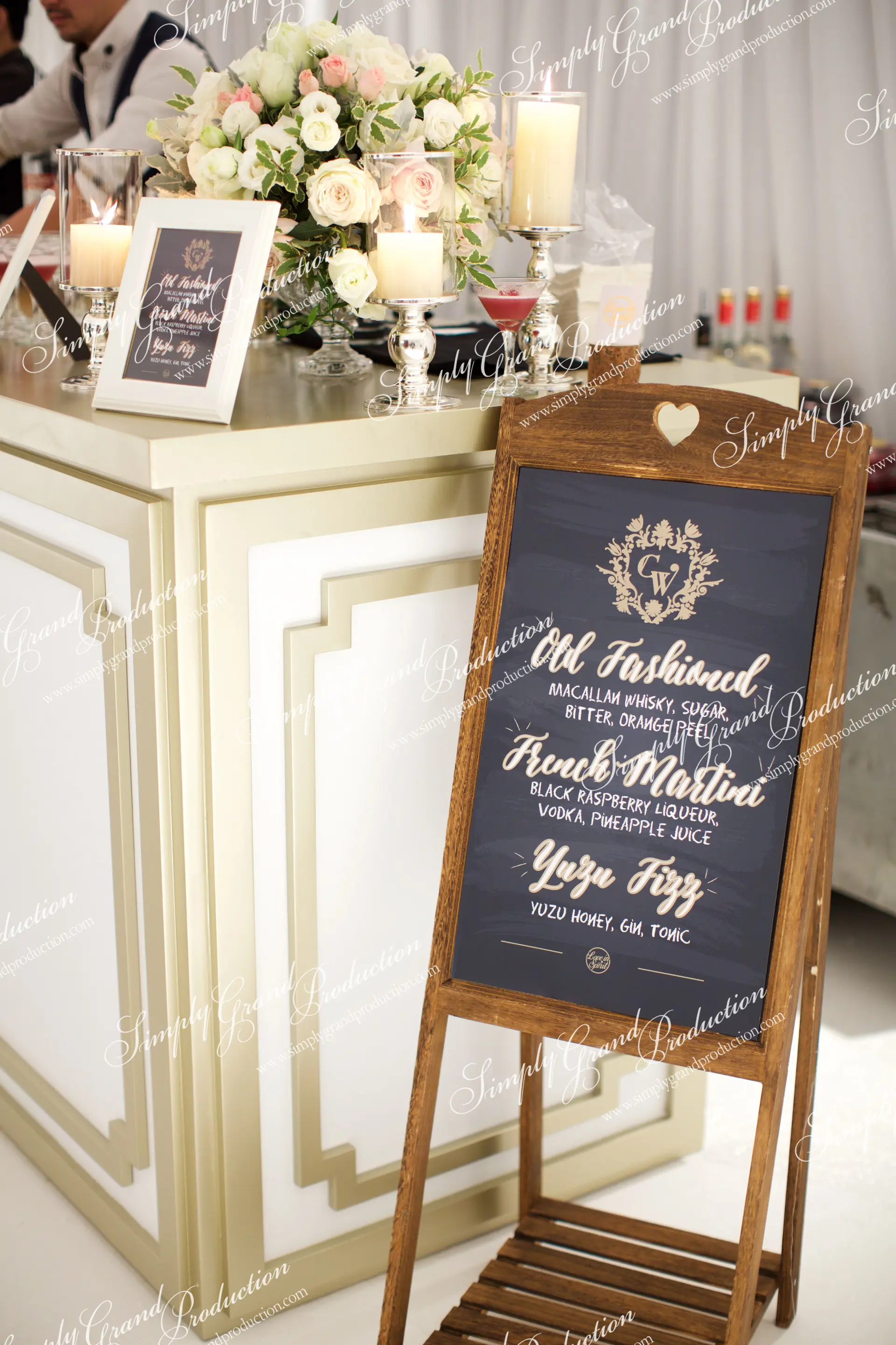 Simply_Grand_Production_wedding_decoration_bar_Grand_Hyatt_1_5_wm