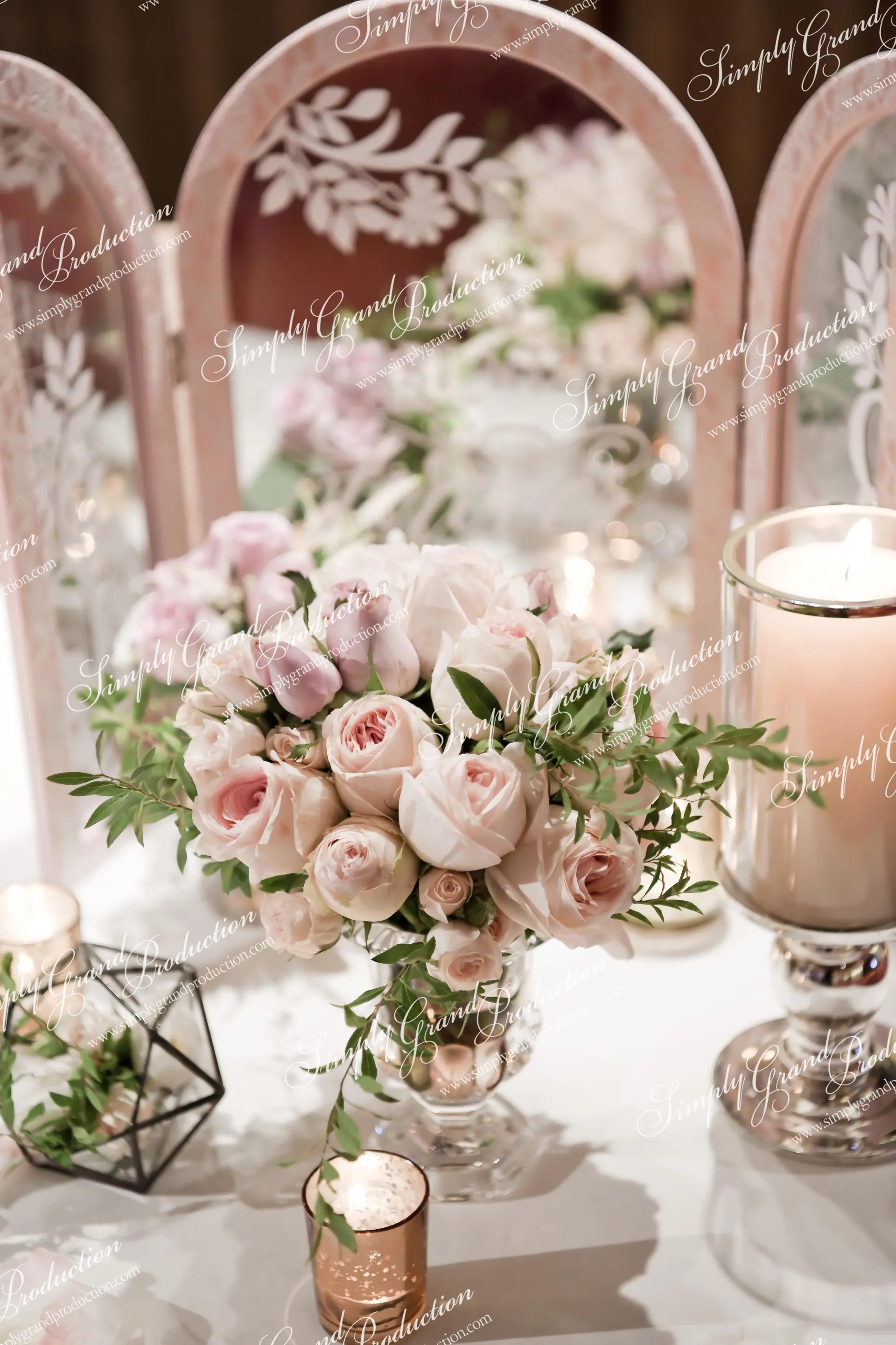 Simply_Grand_Production_wedding_decoration_reception_mirrorcalligragphy_pink_InterContinental_1_11