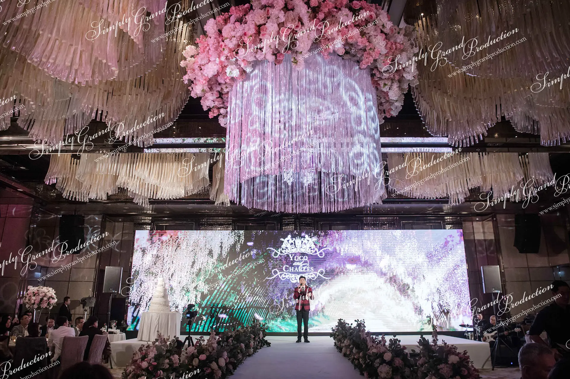 Simply_Grand_Production_Classic_Elegant_wedding_decoration_hanging_flower_ring_Ritz_Carlton_2_9