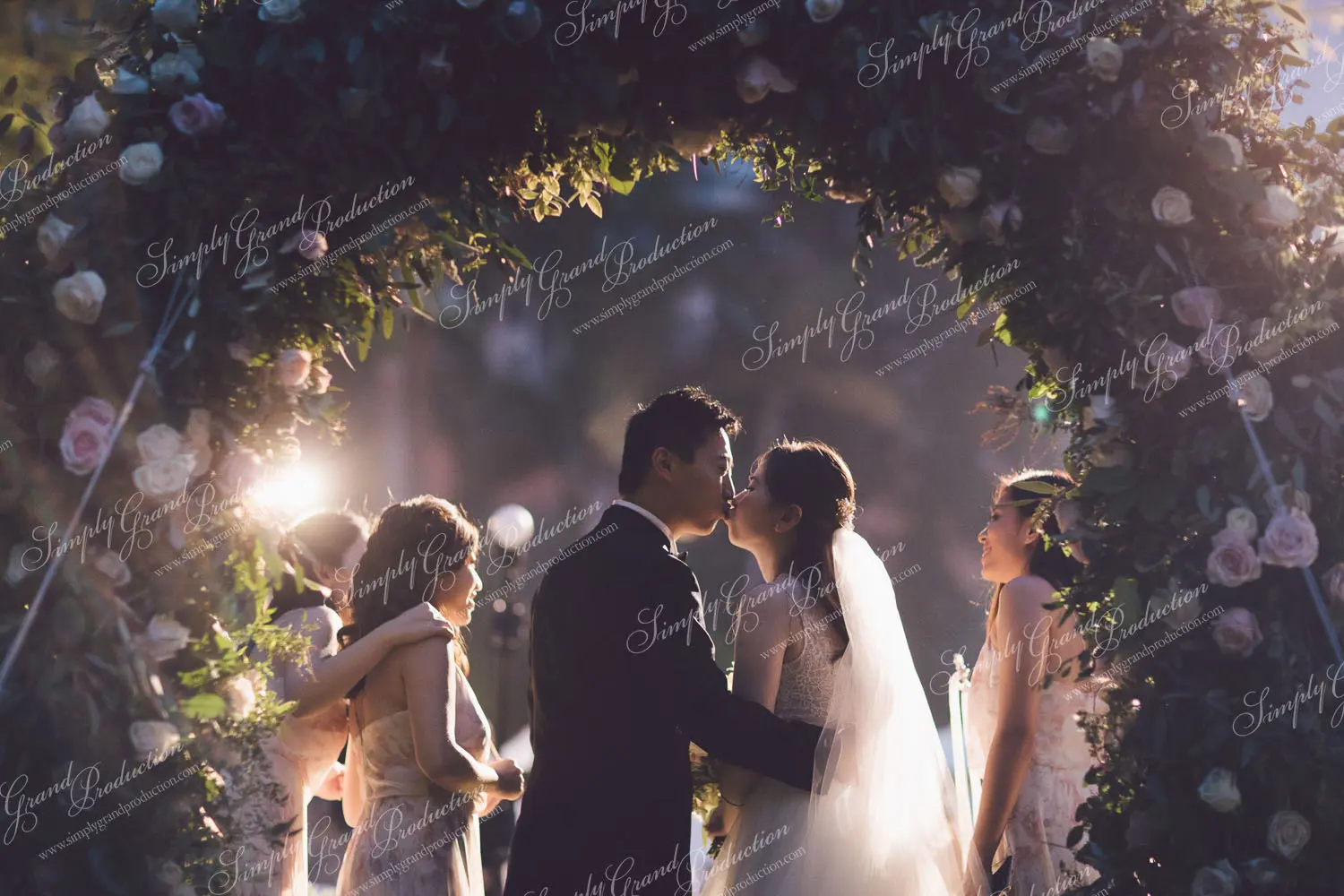 Simply_Grand_Production_Outdoor_wedding_decoration_arch_newlywed_Repulse_Bay_1_10.jpg