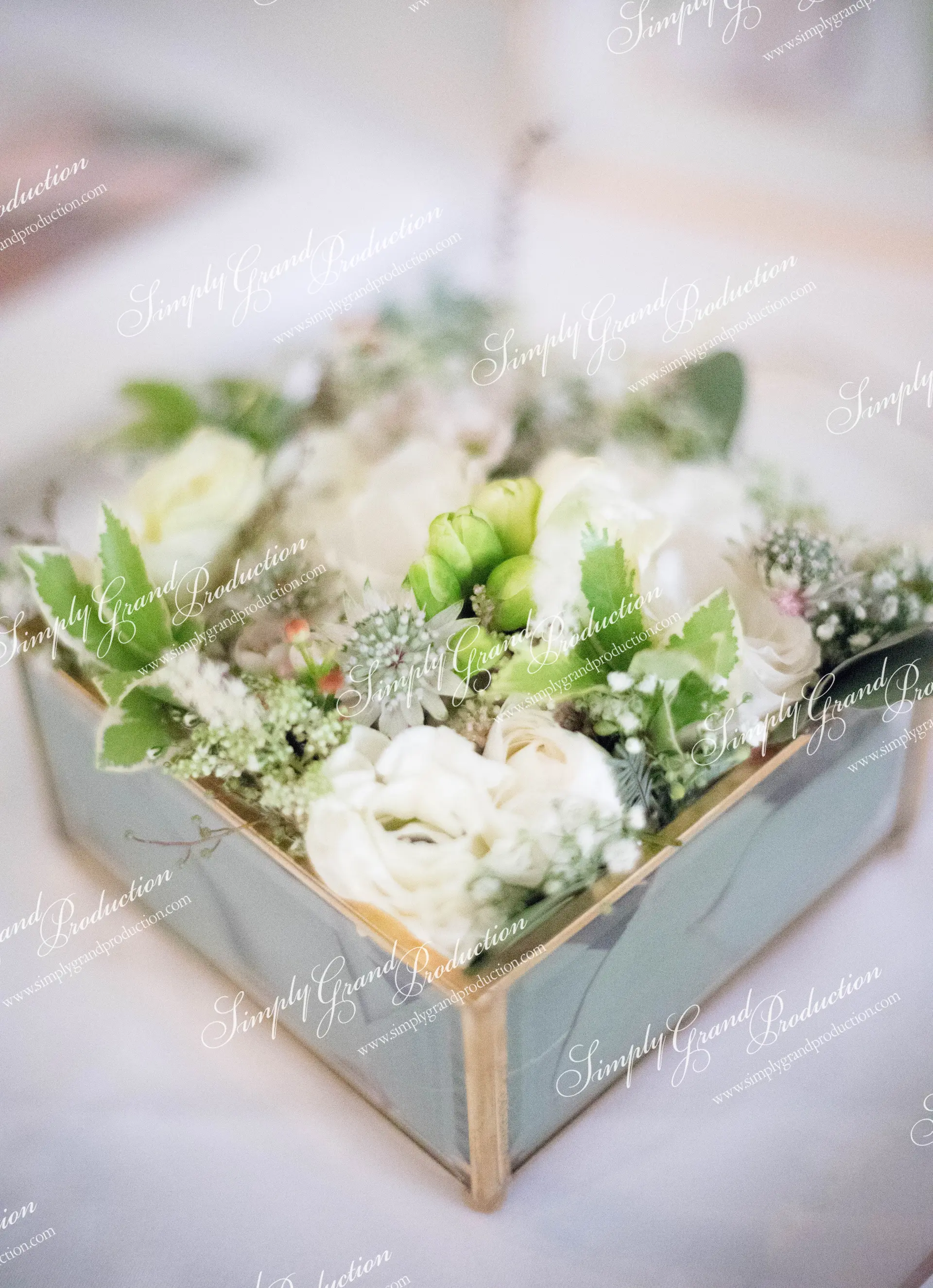Simply_Grand_Production_Outdoor_wedding_decoration_plant_centerpiece_Repulse_Bay_1_5.jpg