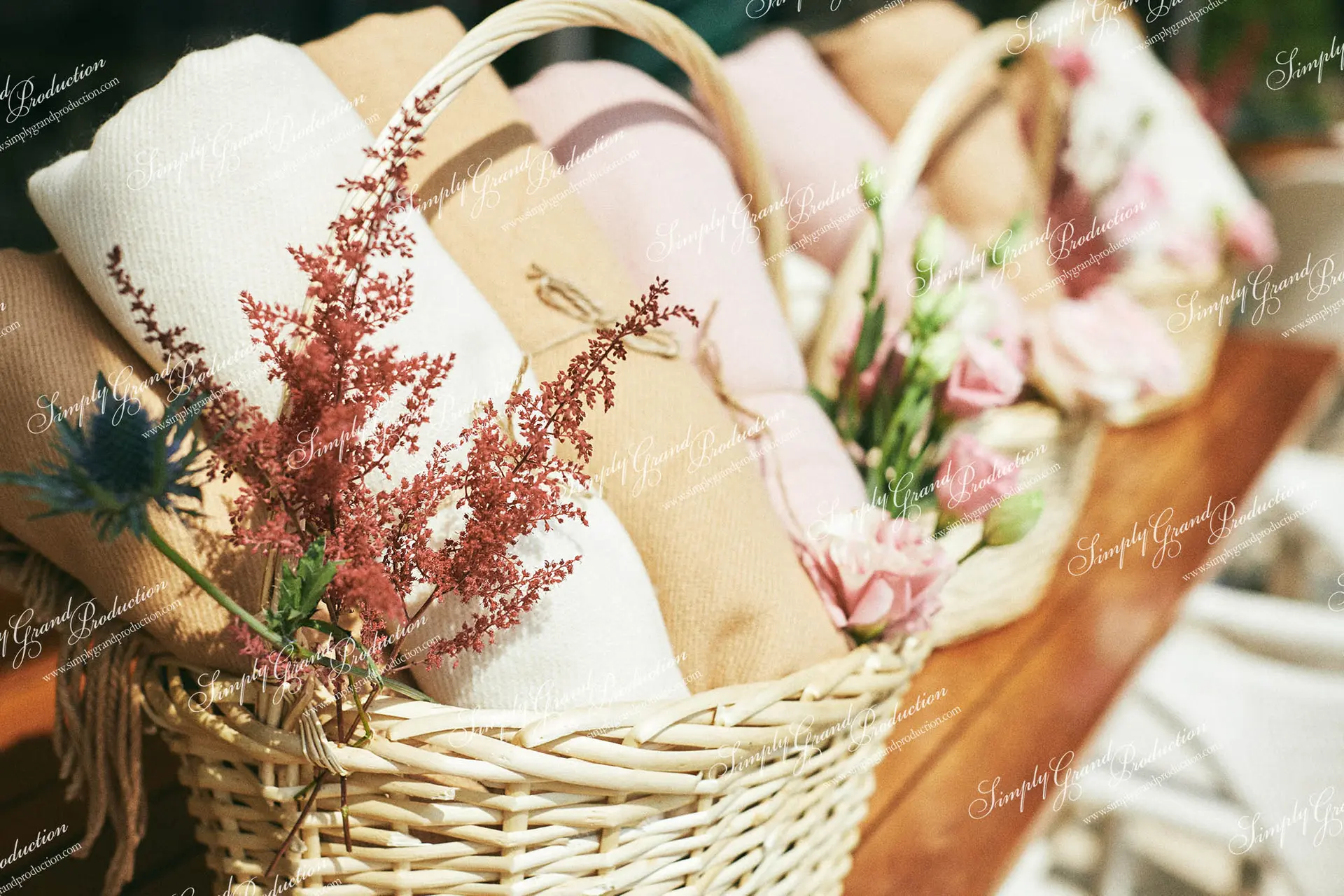 Simply_Grand_Production_Outdoor_wedding_decoration_warm_mood_Country_Club_2_8.jpg